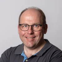 Aerztezentrum Holthausen-Biene-2025-163