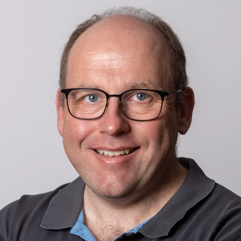 Aerztezentrum Holthausen-Biene-2025-163