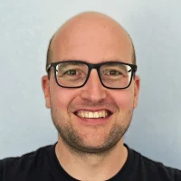 Dr. Neubauer